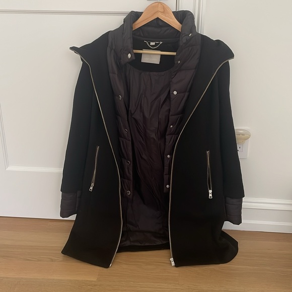 Winter coat down and wool blend. - Picture 2 of 4